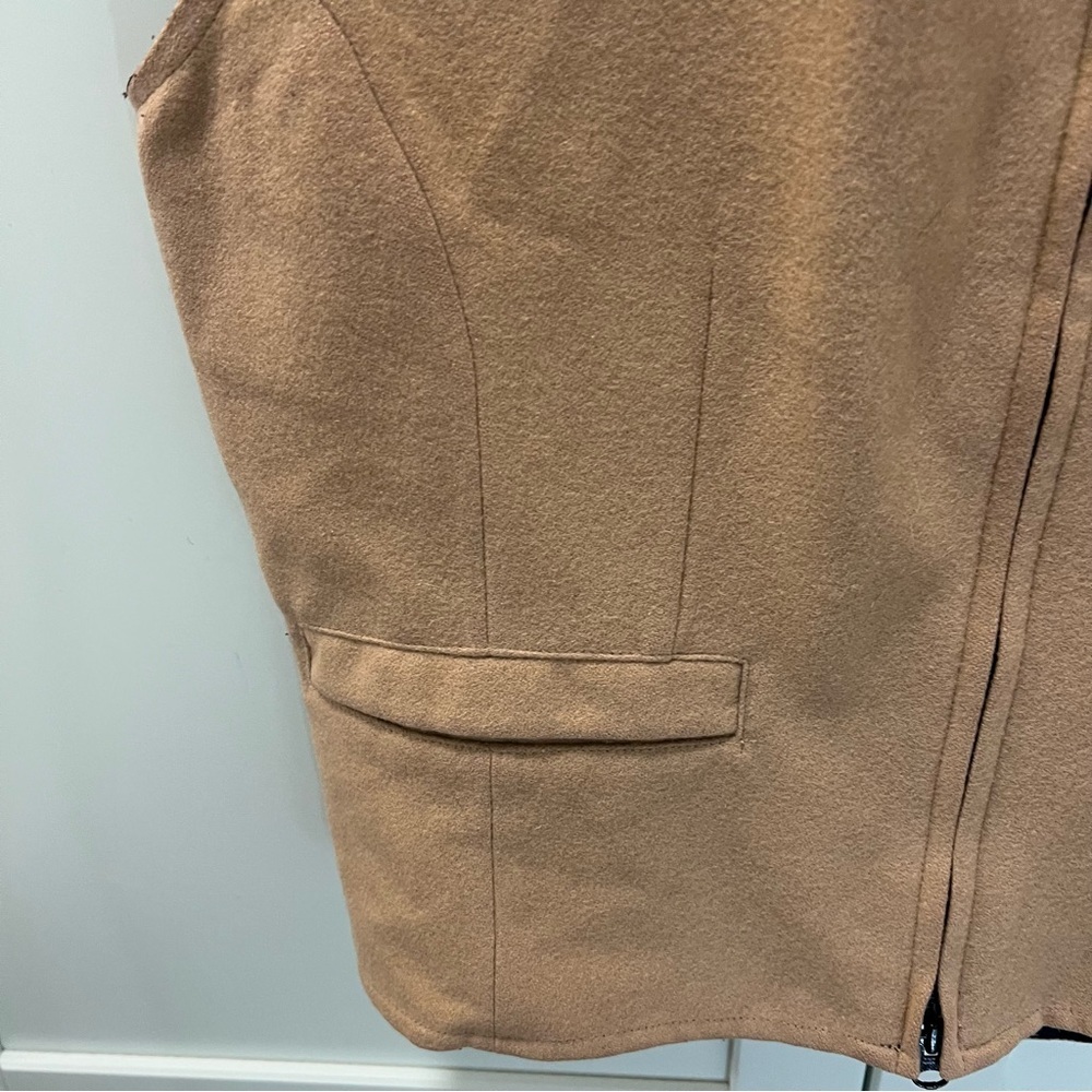 POWDER RIVER OUTFITTERS Wool (80%) Tan Riding Vest w/ Adjustable Back Size Med - Picture 3 of 8